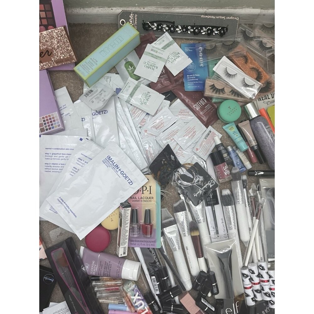 High End Beauty Makeup & Skincare Mini Travel Mixed Lot Full Size Eye Palettes - Picture 8 of 16